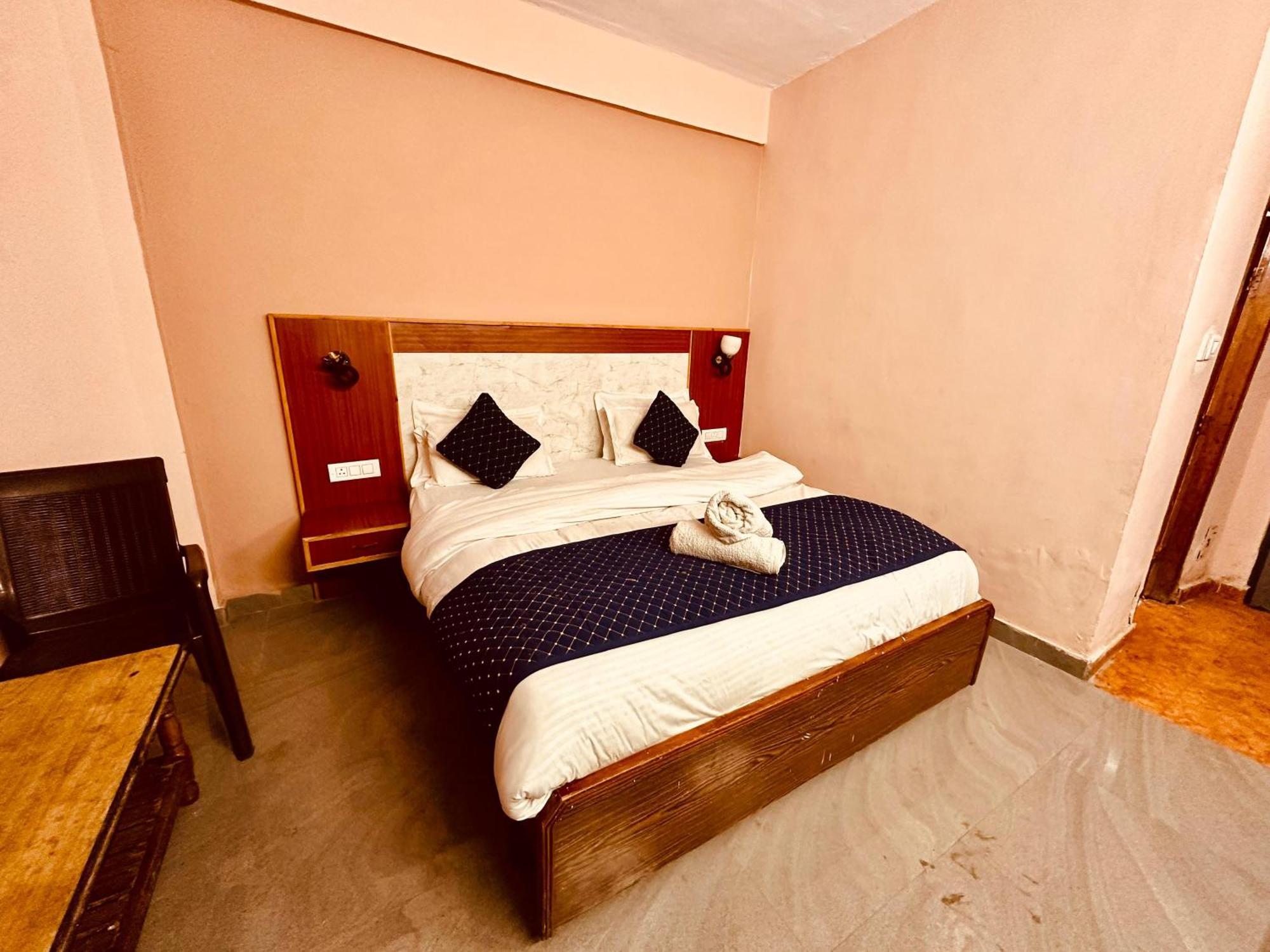 Hotel D Kanchan Manali Luaran gambar