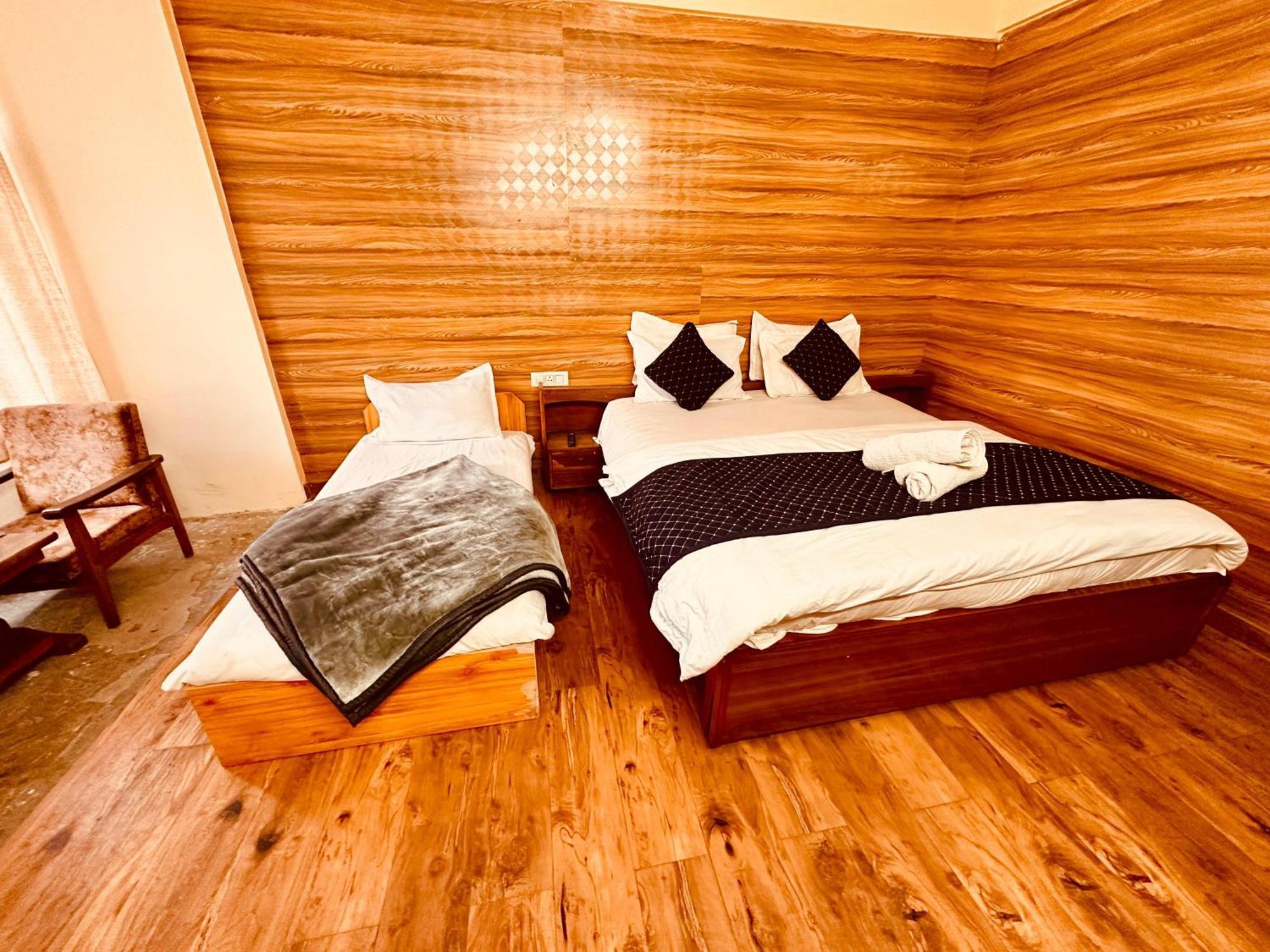 Hotel D Kanchan Manali Luaran gambar