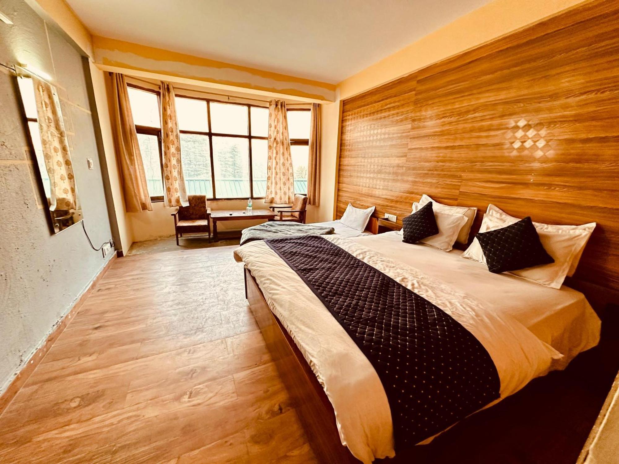 Hotel D Kanchan Manali Luaran gambar