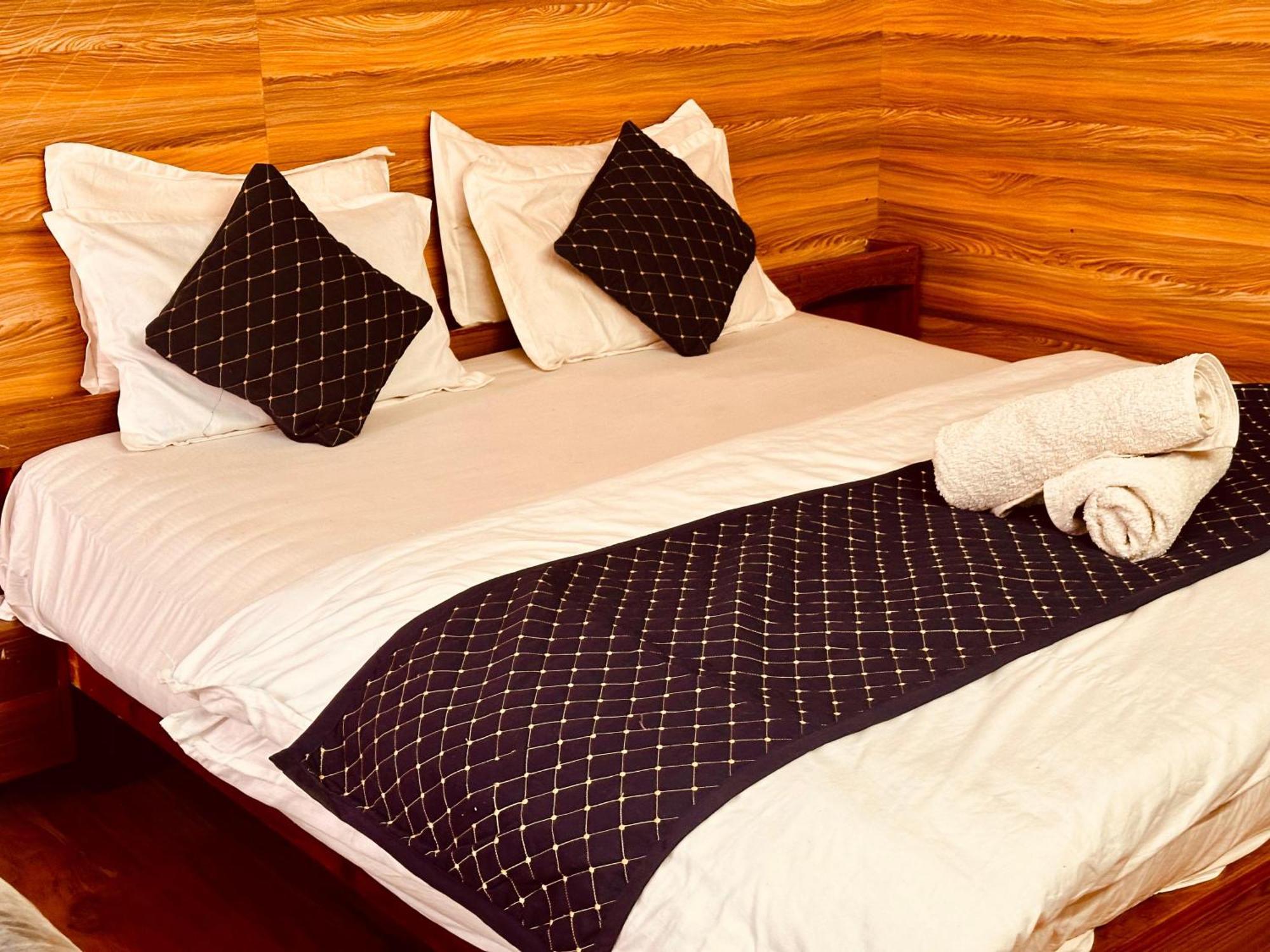 Hotel D Kanchan Manali Luaran gambar
