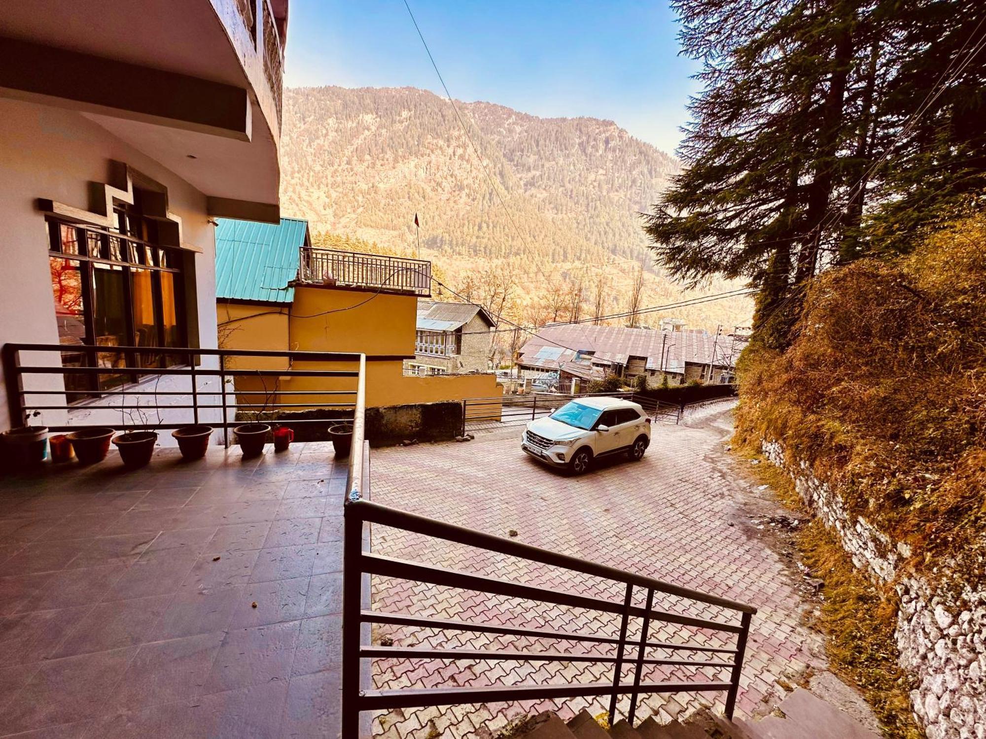 Hotel D Kanchan Manali Luaran gambar